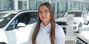 Alina Ibele- Auszubildende Automobilkauffrau- Standort Rhein Bodensee Alina Ibele- Auszubildende Automobilkauffrau- Standort Rhein Bodensee