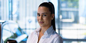 Ena Perikic Assistentin Verkauf Neue Automobile