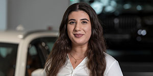 Isabell Ecer - Automobilkauffrau in Ausbildung Isabell Ecer - Automobilkauffrau in Ausbildung
