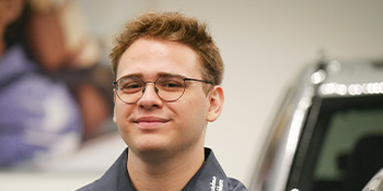 Joshua Rollmann Mitarbeiter Teilevertrieb