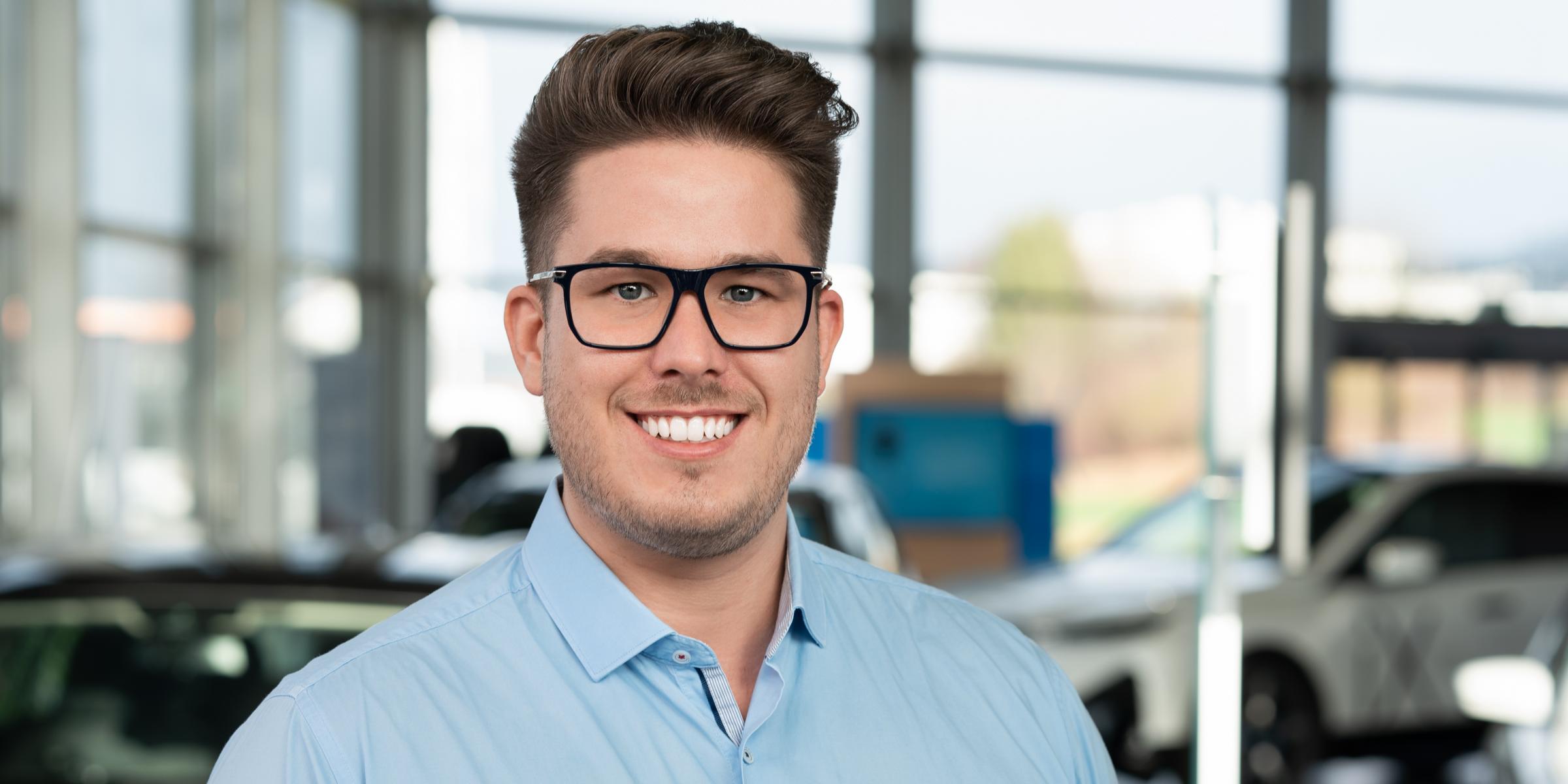 Oliver Waldschmidt- Verkaufsberater Gebrauchtwagen- Standort Tauberfranken Oliver Waldschmidt- Verkaufsberater Gebrauchtwagen- Standort Tauberfranken