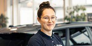 Laura-Marie Bareuther - Auszubildende Fachkraft für Lagerlogistik Laura-Marie Bareuther - Auszubildende Fachkraft für Lagerlogistik