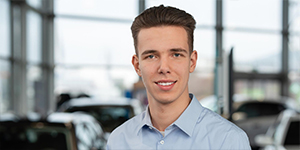 Marvin Fuchs Auszubildender Automobilkaufmann Marvin Fuchs Auszubildender Automobilkaufmann