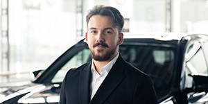 Mert Özen Automobilkaufmann