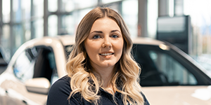 Melina Zeis - Automobilkauffrau in Ausbildung Melina Zeis - Automobilkauffrau in Ausbildung